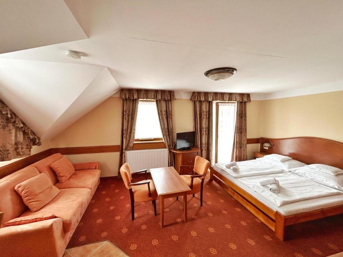 Fonix Wellness *** 1 A Epulet Bed & Breakfast Heviz Exterior photo
