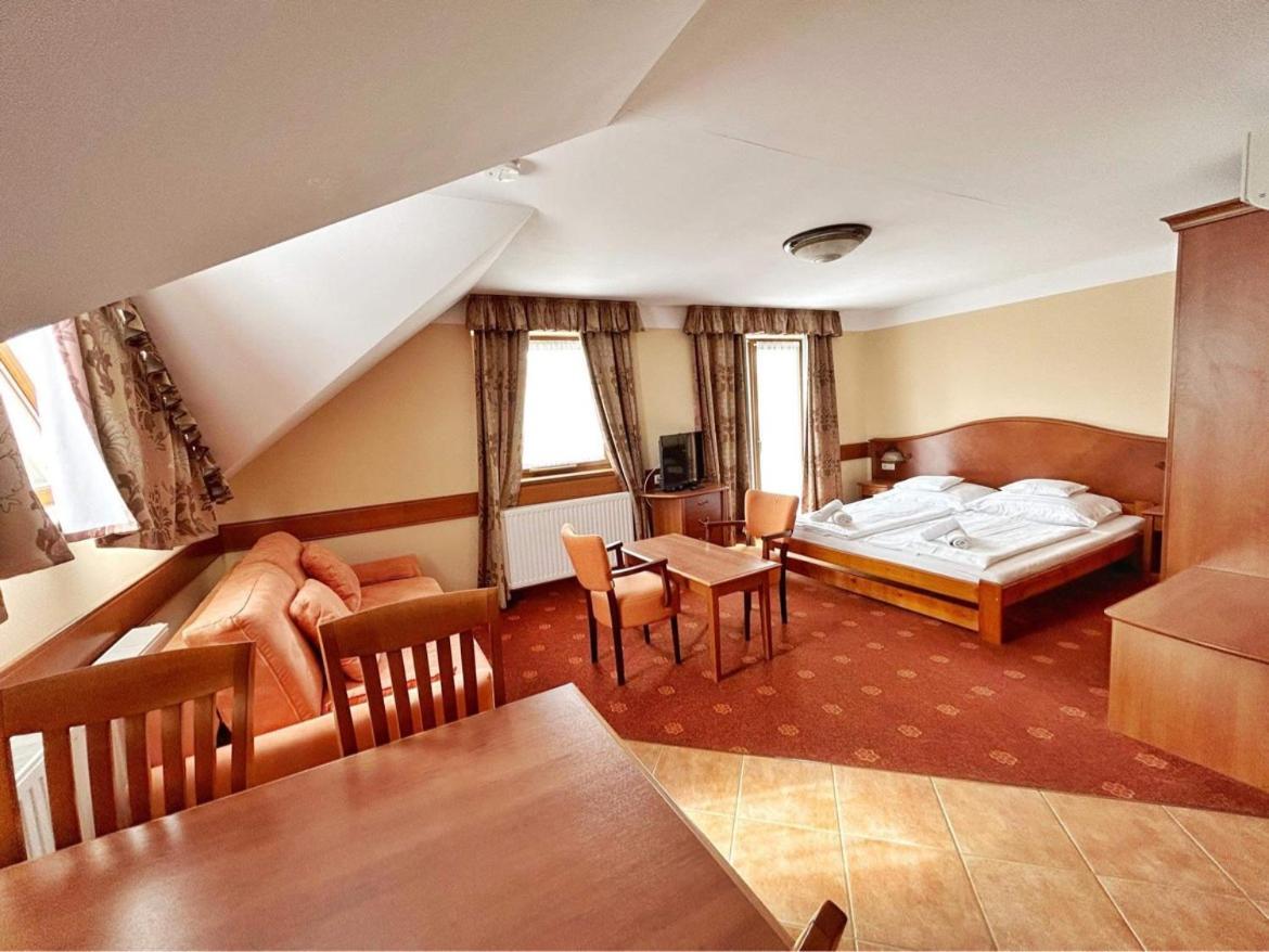 Fonix Wellness *** 1 A Epulet Bed & Breakfast Heviz Exterior photo