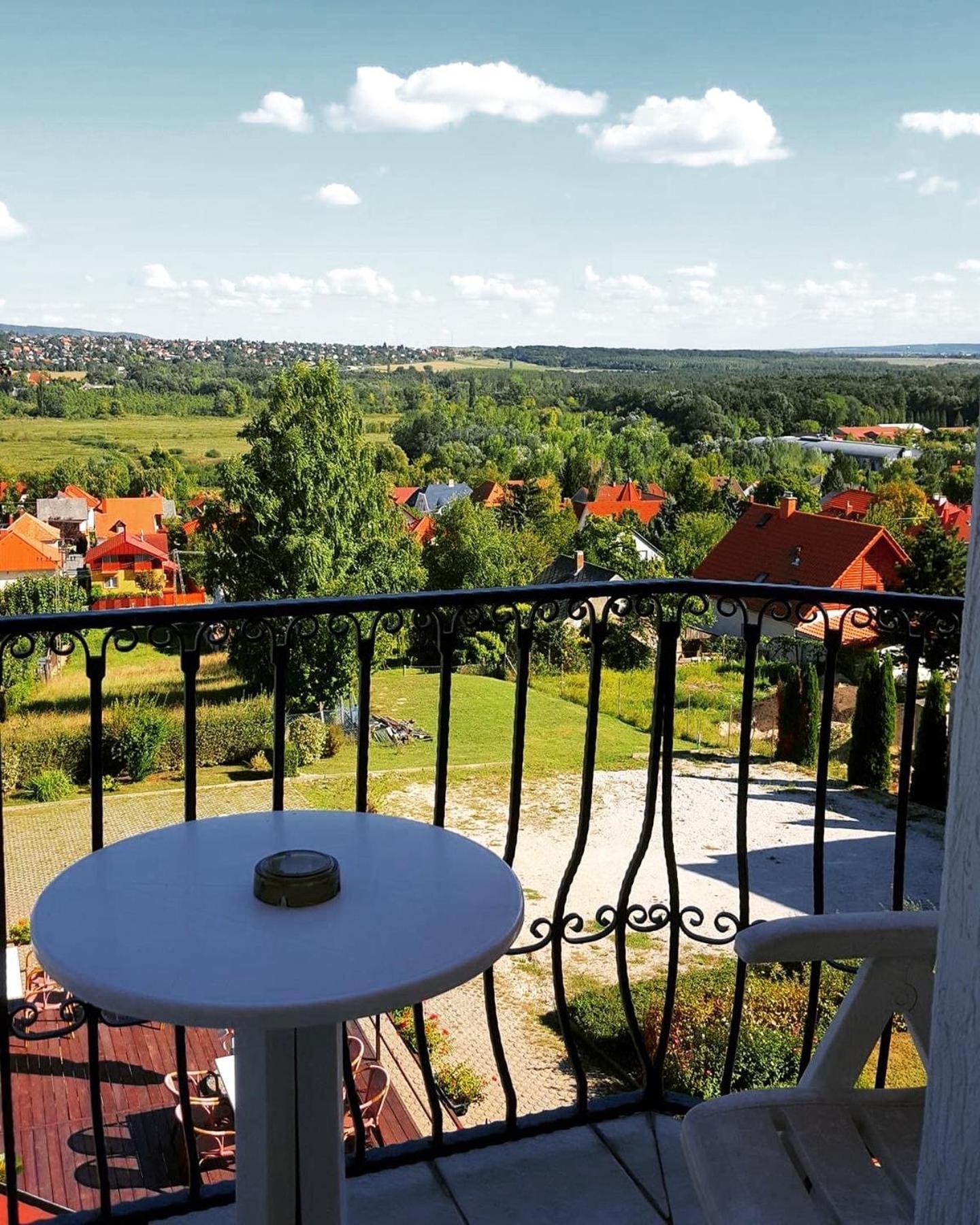 Fonix Wellness *** 1 A Epulet Bed & Breakfast Heviz Exterior photo